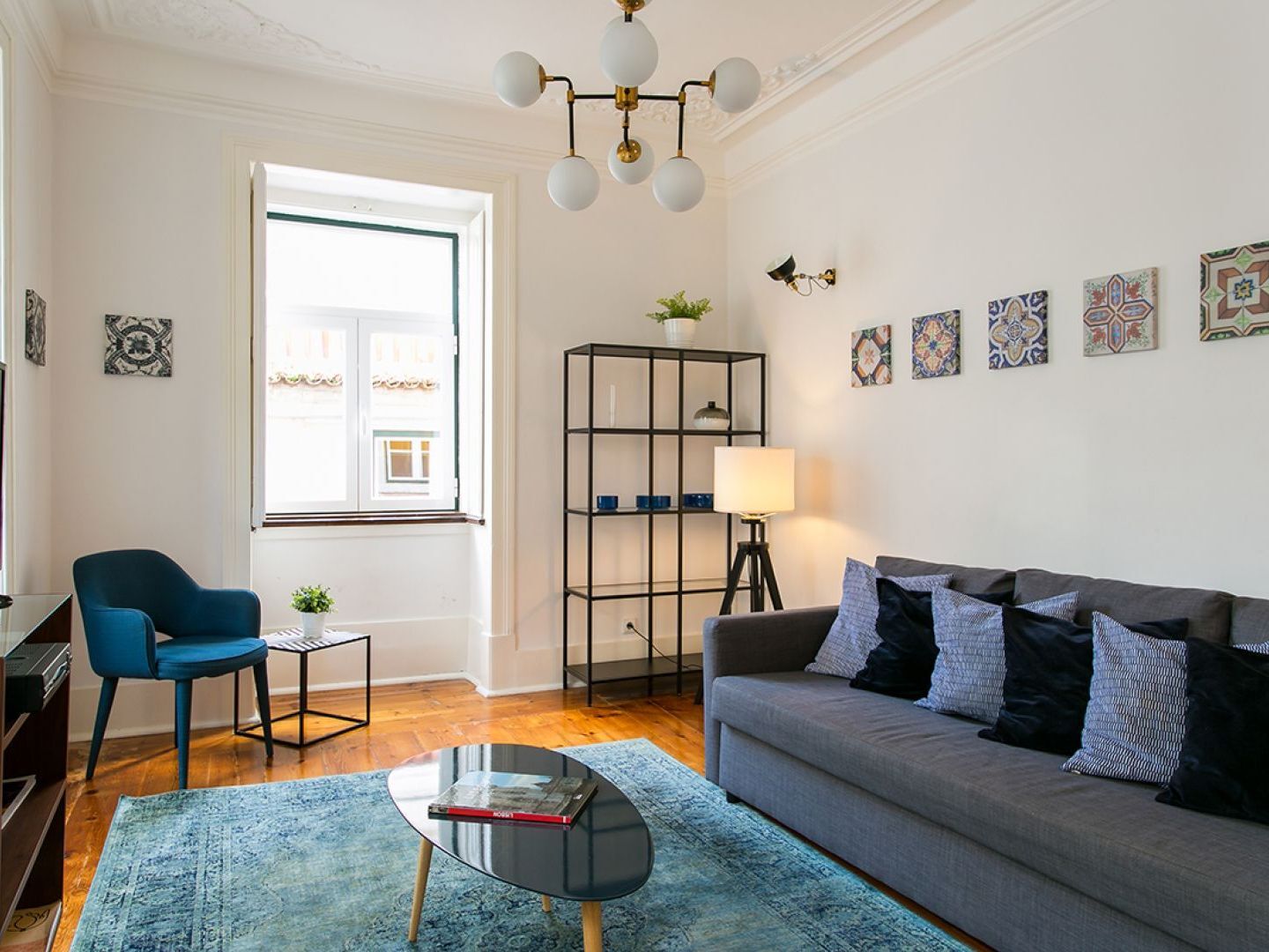 Joivy Splendid 2Br Flat In Bairro Alto, Nearby Luis De Camoes Square Apartment Lisbon Exterior photo